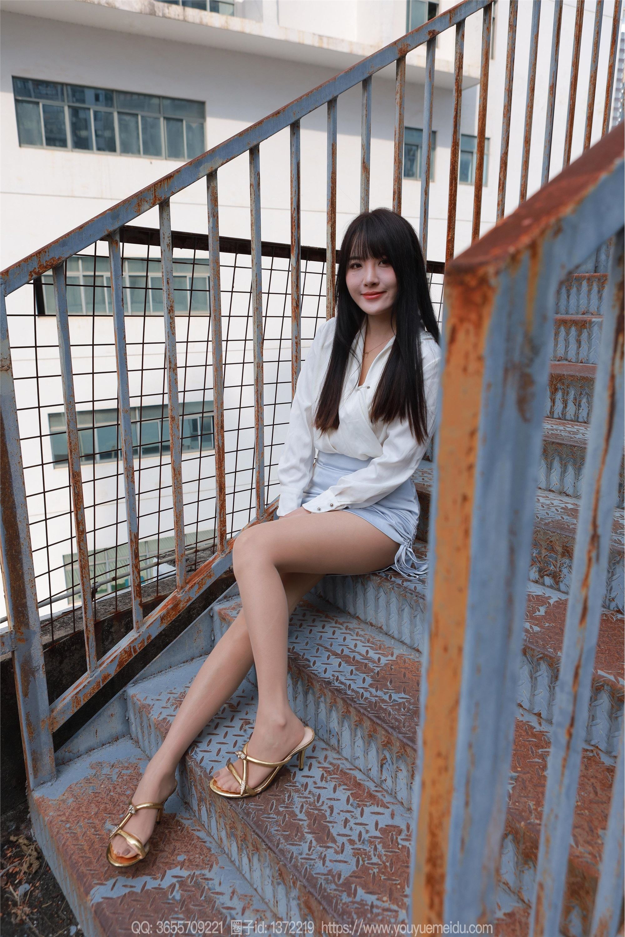 IESS异思趣向  2024.11.08 丝享家 1893 婉萍《蓝色短裙（上）》